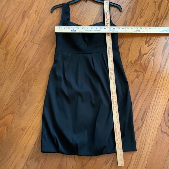 White House/Black Market size 4 black dress with built in bra - Picture 9 of 9